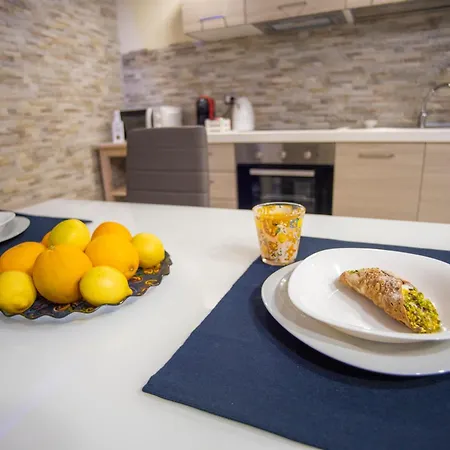Apartament Gianluca Maison Katania